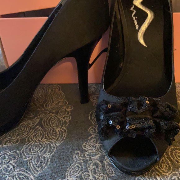 Nina black pumps - Picture 2 of 3